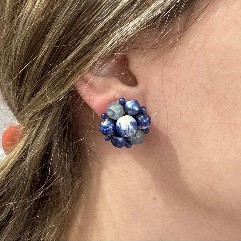 Vintage 60s Hong Kong Blue White Swirl Plastic Bead Cluster Clip On Earrings